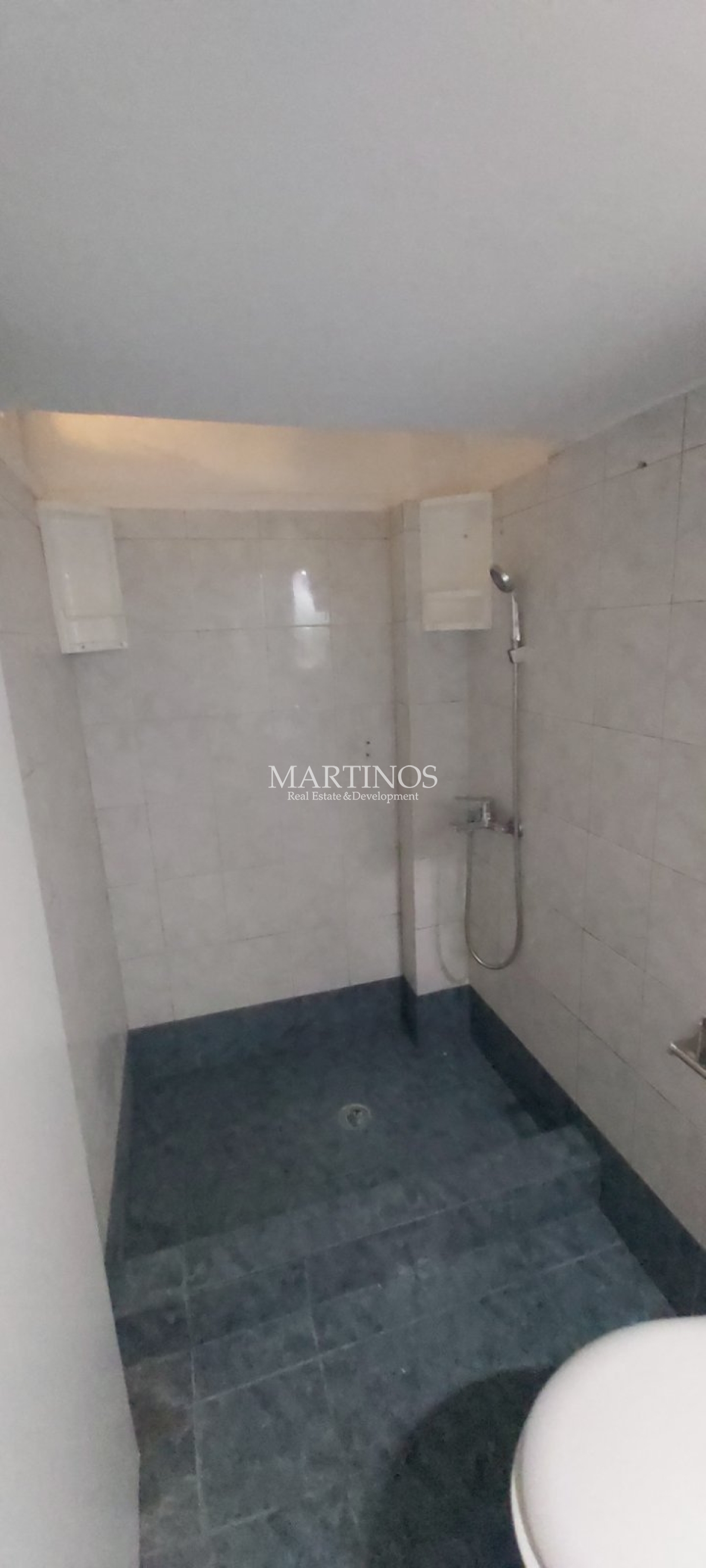 property-img
