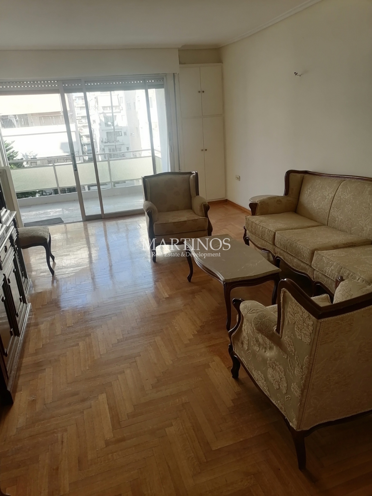 property-img