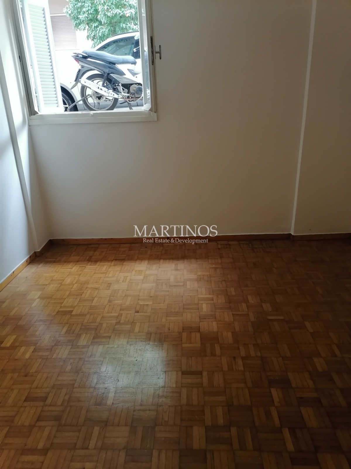 property-img