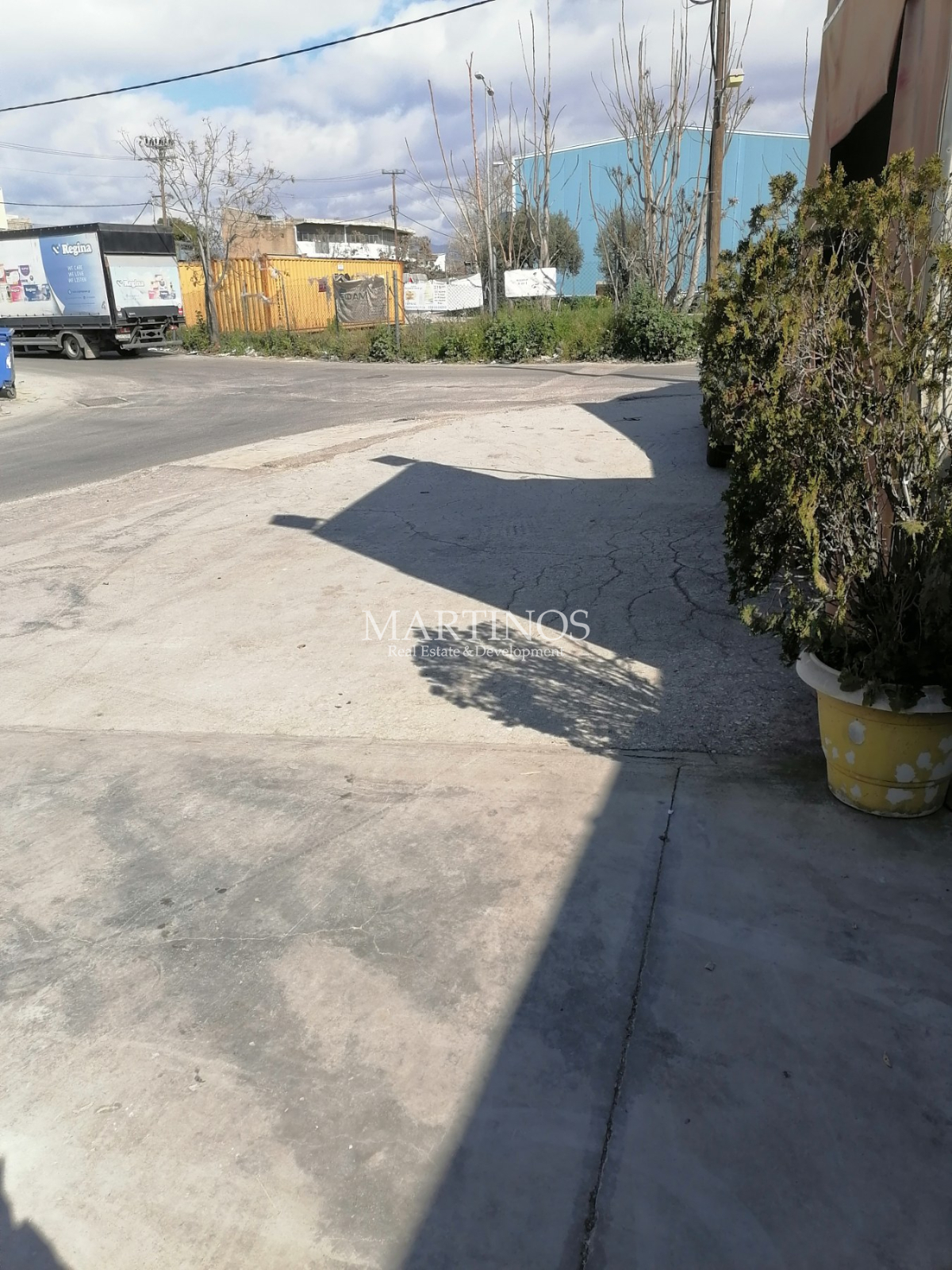 property-img