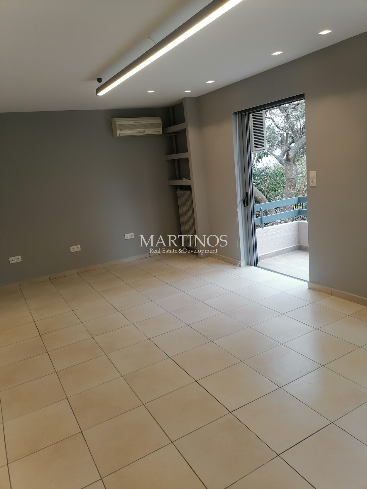 property-img